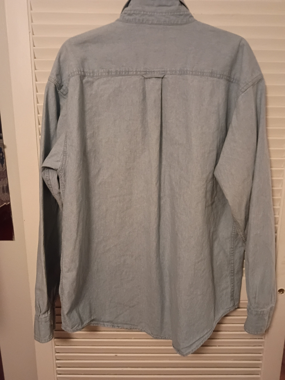 Warner Bros. Light Blue Denim Button-Down Shirt with Multicolor Cartoon Patches - Picture 9 of 9